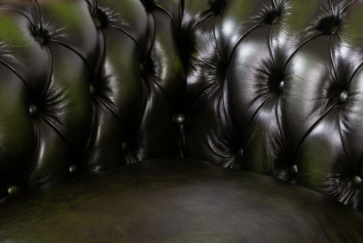 Divano chesterfield club nuovo originale inglese 3 posti verde anticato - Antichità Sale