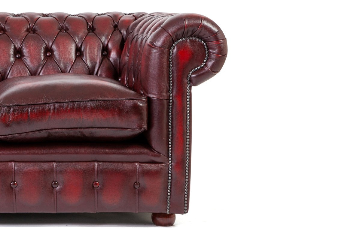 Divano chesterfield club nuovo originale inglese 2 posti bordeaux - Antichità Sale