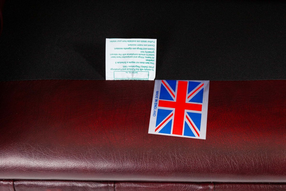 Divano chesterfield club nuovo originale inglese 2 posti bordeaux - Antichità Sale