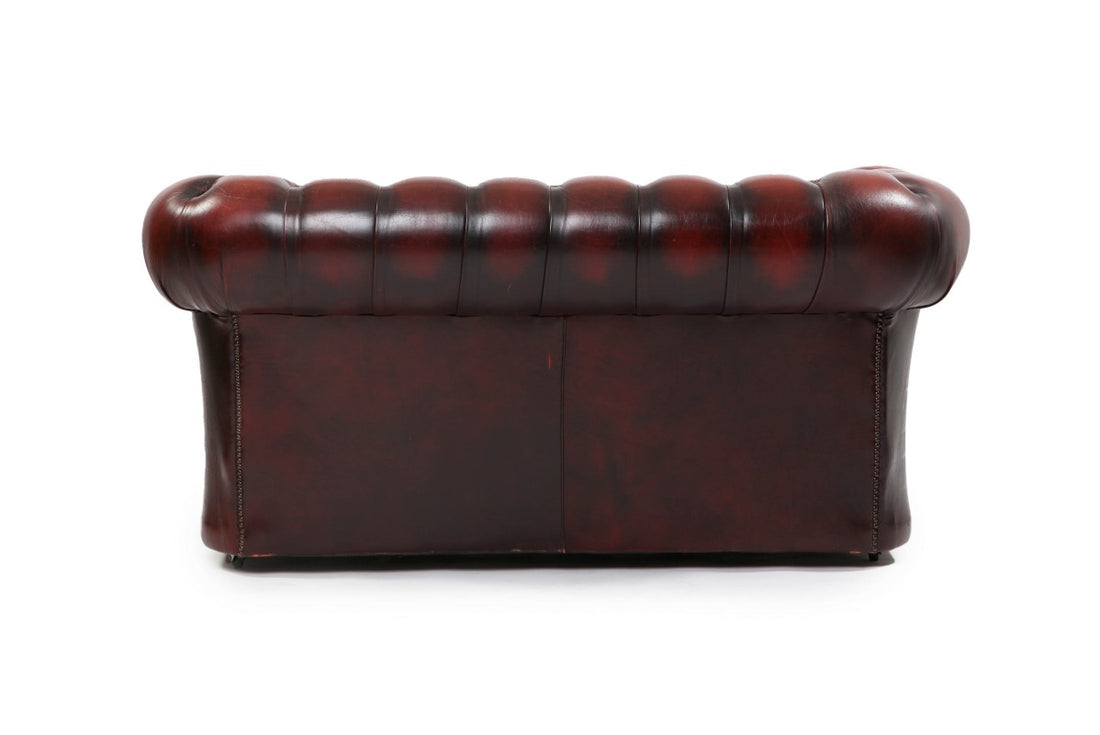 Divano Chesterfield club 2 posti inglese originale vintage in pelle rosso bordeaux anticato