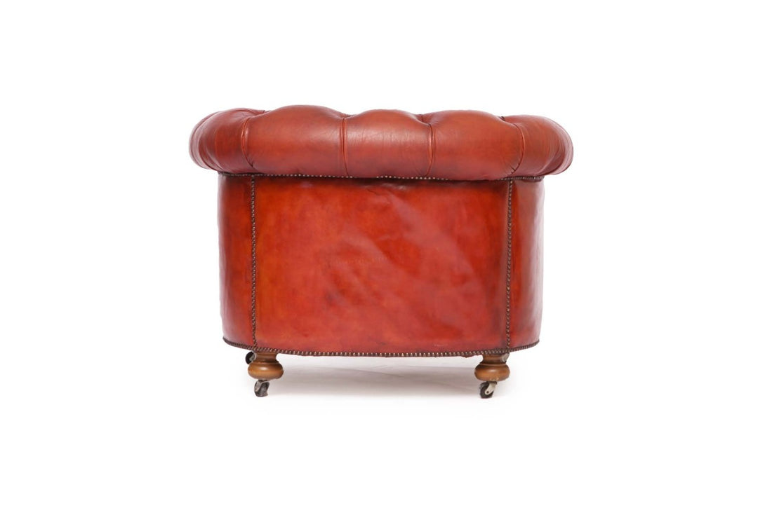 Poltrona chesterfield club inglese vintage in pelle rosso marocchino