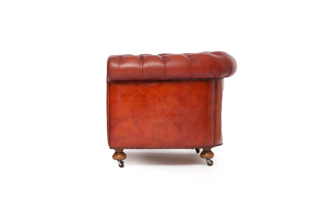Poltrona chesterfield club inglese vintage in pelle rosso marocchino