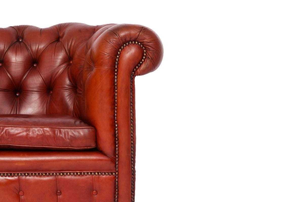 Poltrona chesterfield club inglese vintage in pelle rosso marocchino - Antichità Sale