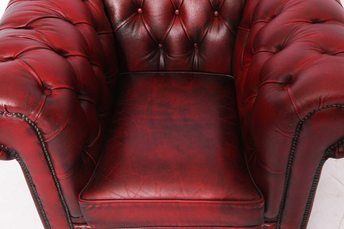 Poltrona chesterfield club inglese originale vintage in pelle bordeaux