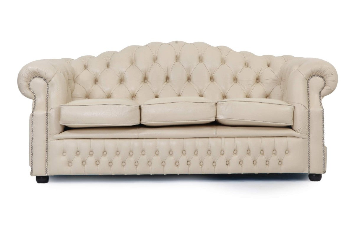 Divano chesterfield modello Oxford 3 posti vintage inglese avorio - Antichità Sale