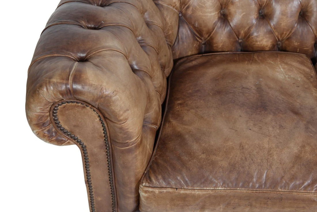 Antico divano 3 posti chesterfield club inglese originale marrone cognac