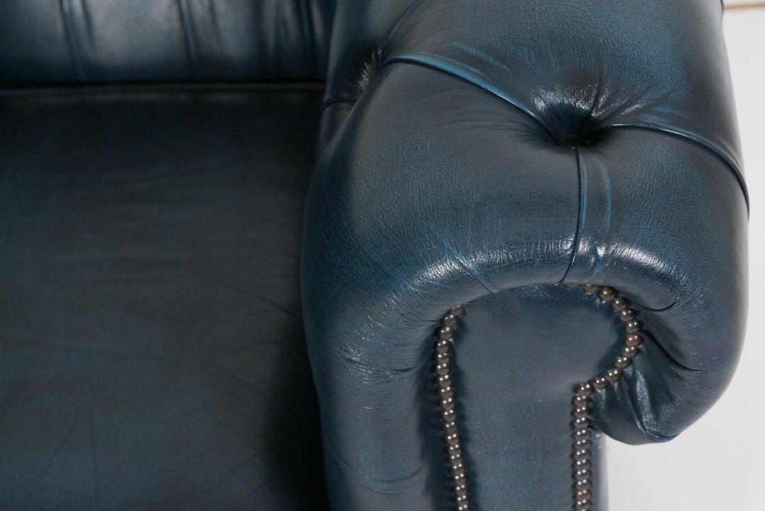 Poltrona Chesterfield Club blu petrolio vintage originale inglese - Antichità Sale