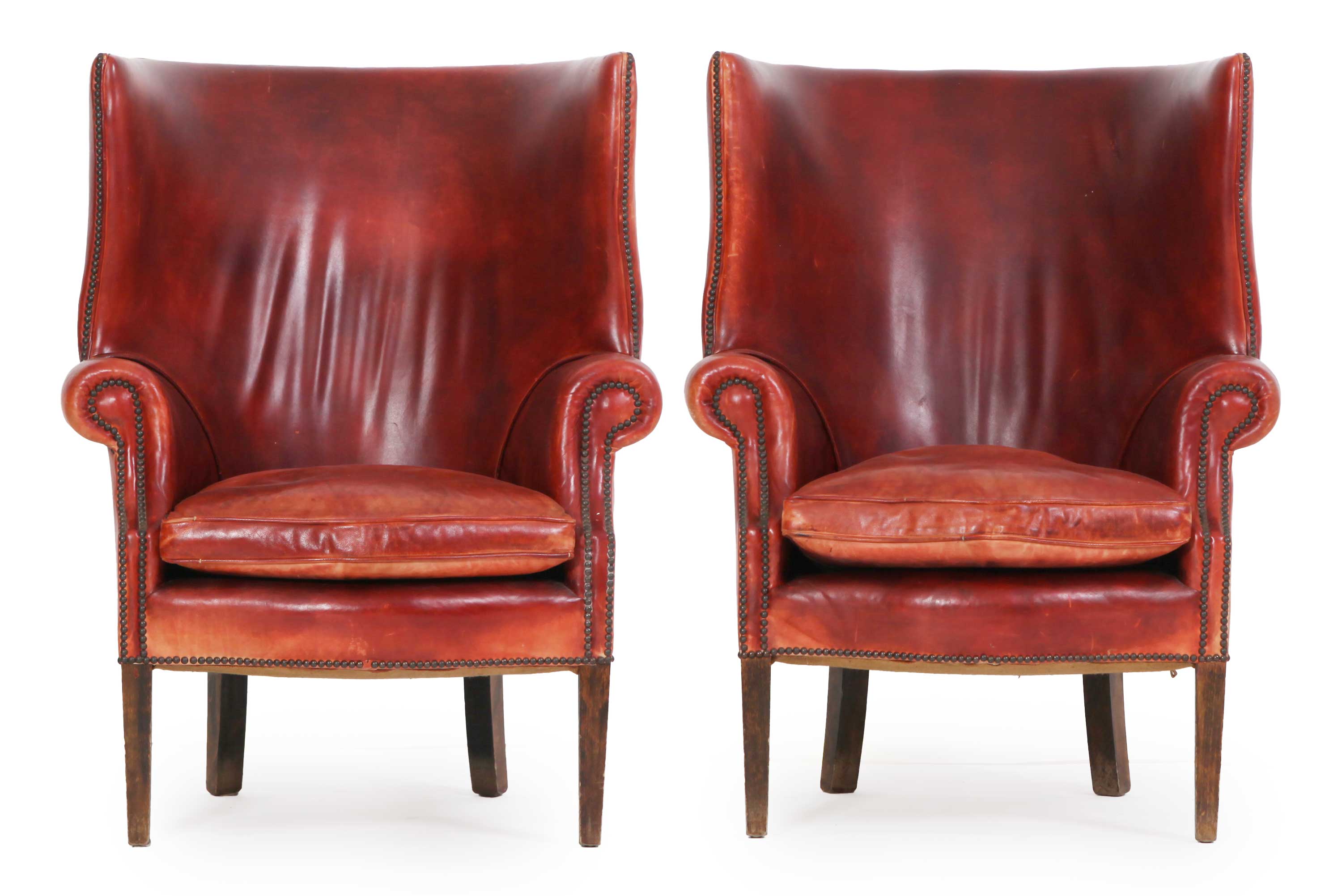 Coppia di poltrone porters barrel back inglese originale in pelle rosso marocchino - Antichità Sale