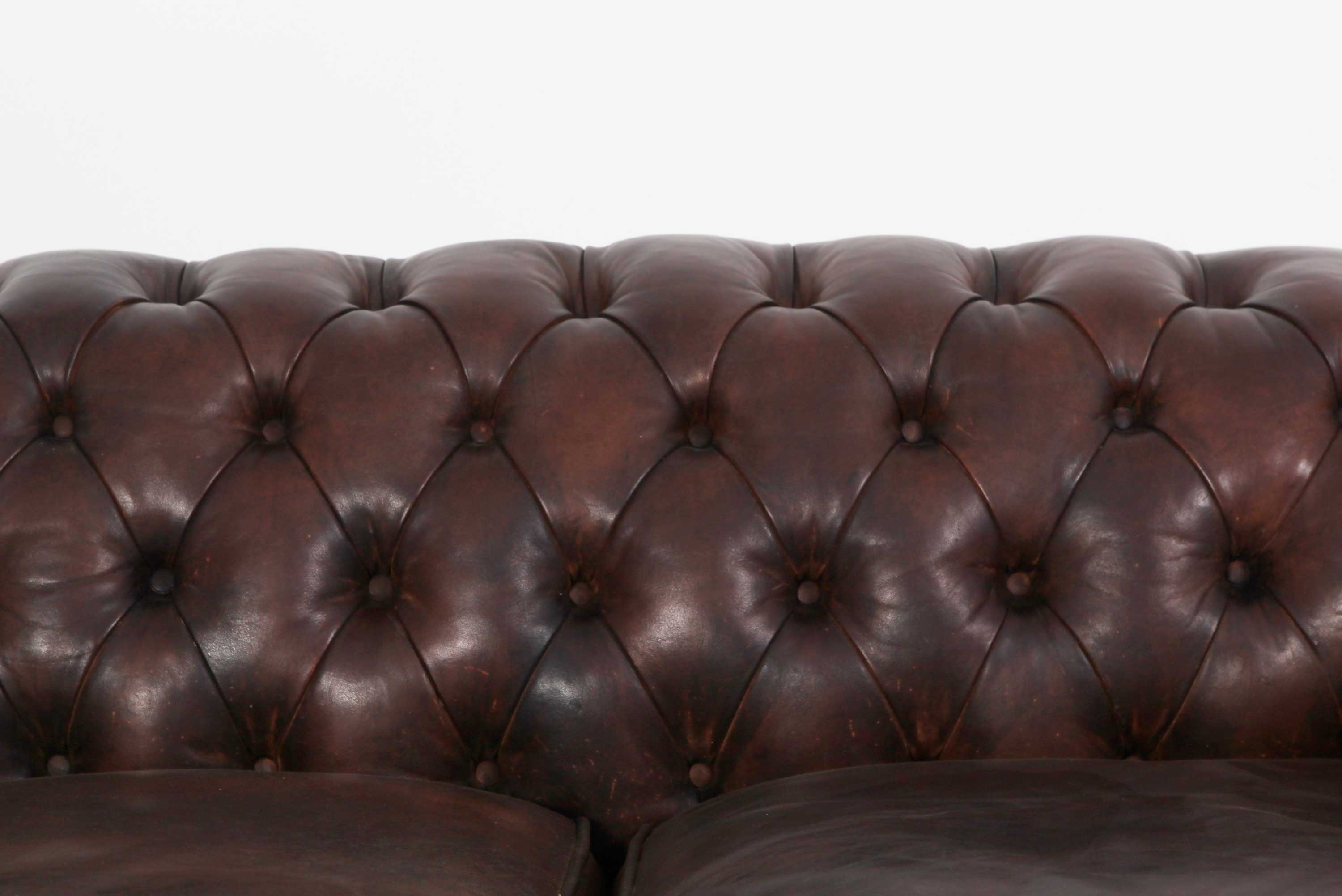 Divano 2 posti chesterfield club marrone testa di moro originale - Antichità Sale