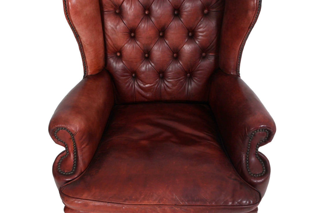Antica poltrona chesterfield Wing Back o bergere inglese originale rosso marocchino