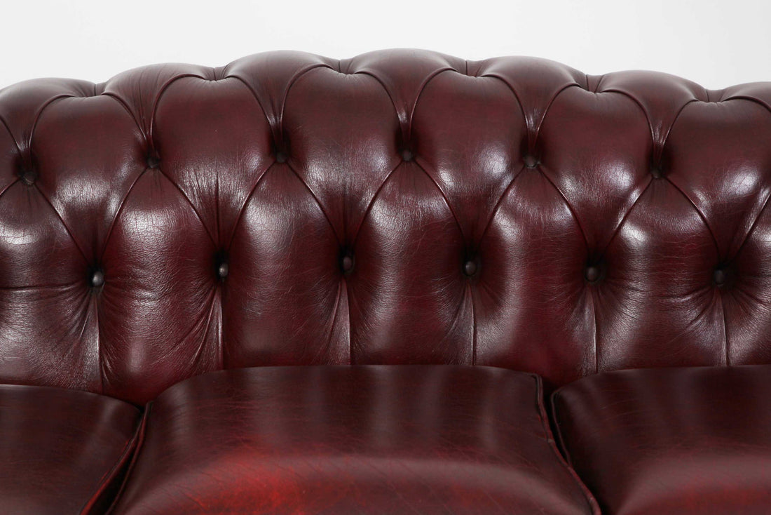 Divano 3 posti chesterfield club vintage originale in pelle bordeaux
