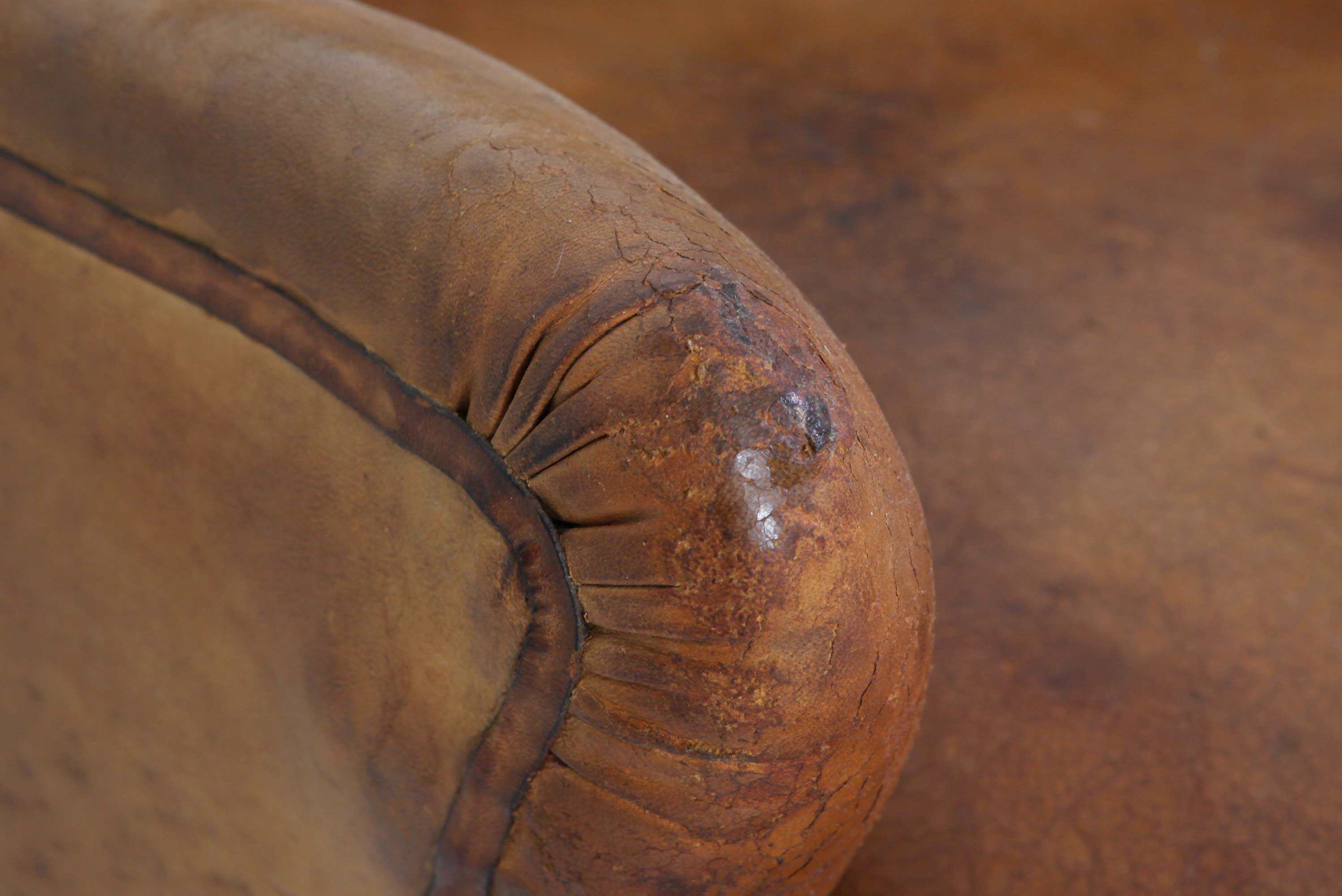 Antica poltrona chesterfield inglese originale in pelle tabacco - Antichità Sale