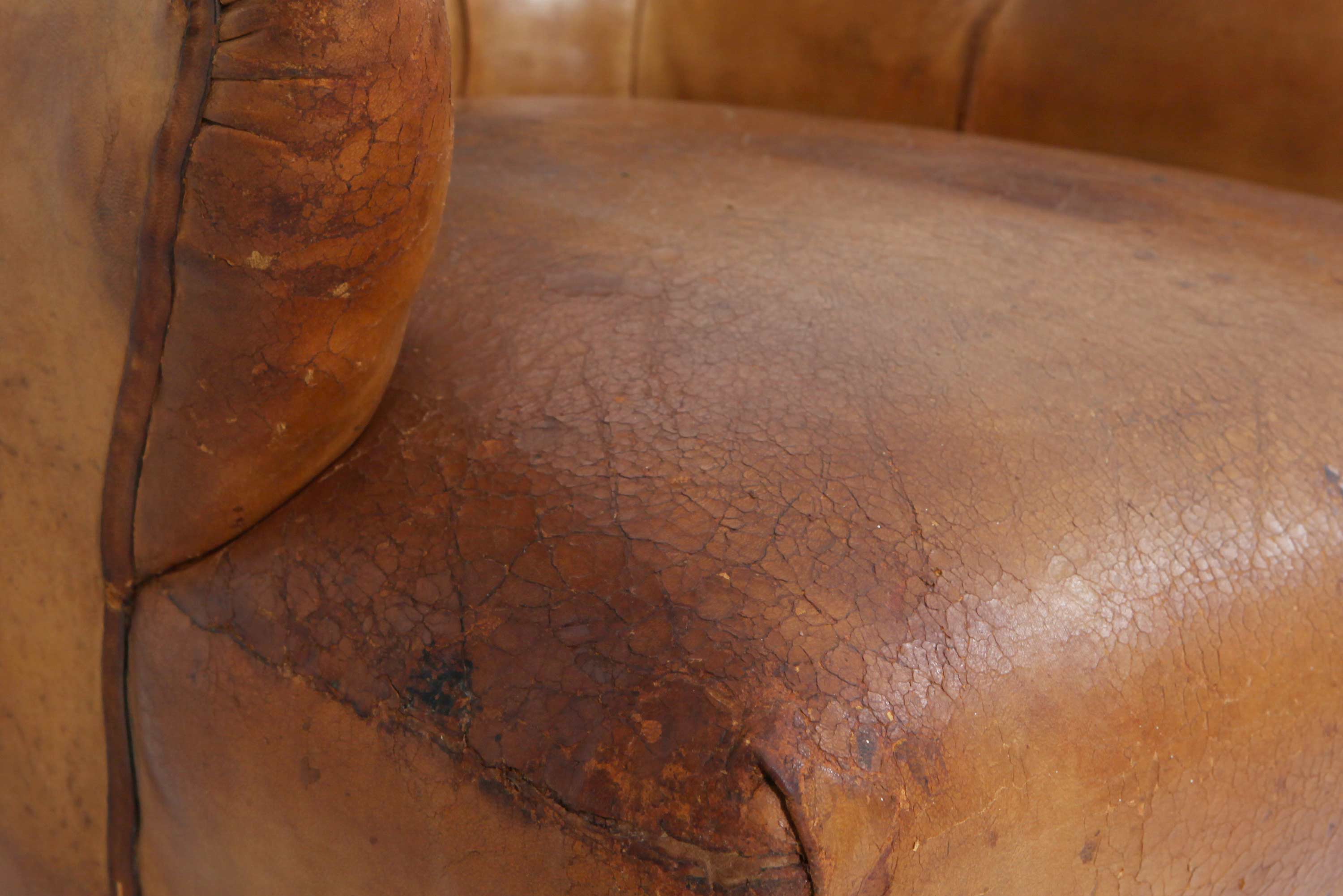 Antica poltrona chesterfield inglese originale in pelle tabacco - Antichità Sale