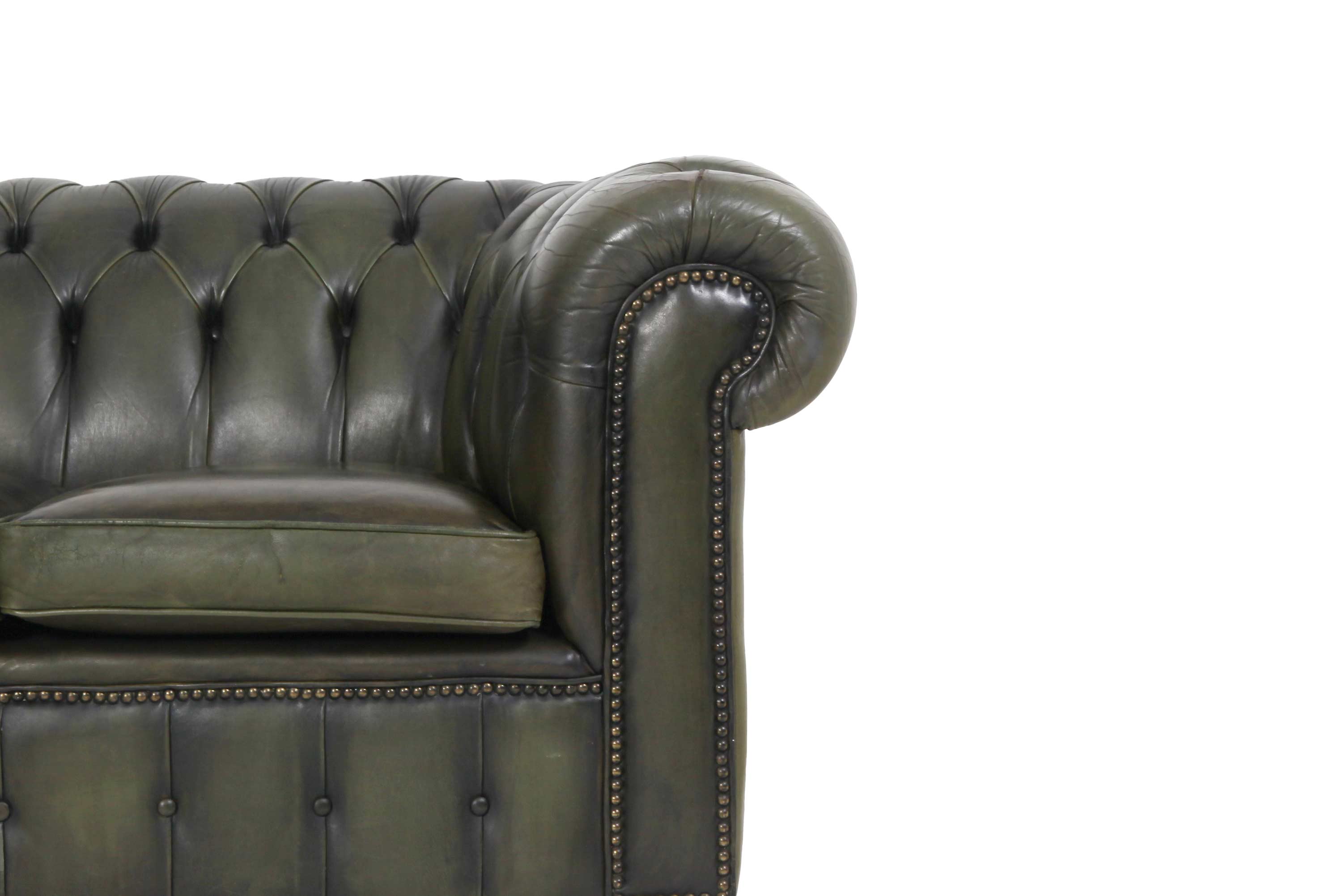 Divano 3 posti chesterfield club vintage originale in pelle verde oliva - Antichità Sale