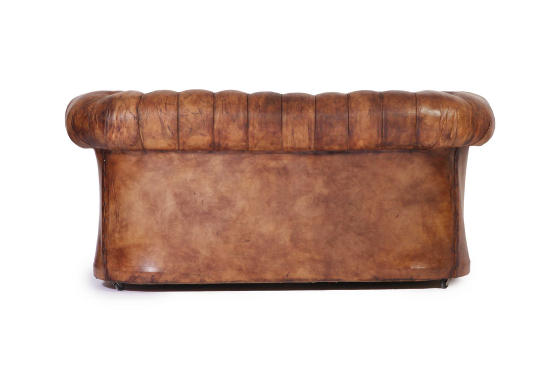 Antico divano chesterfield club 2 posti inglese originale marrone cognac