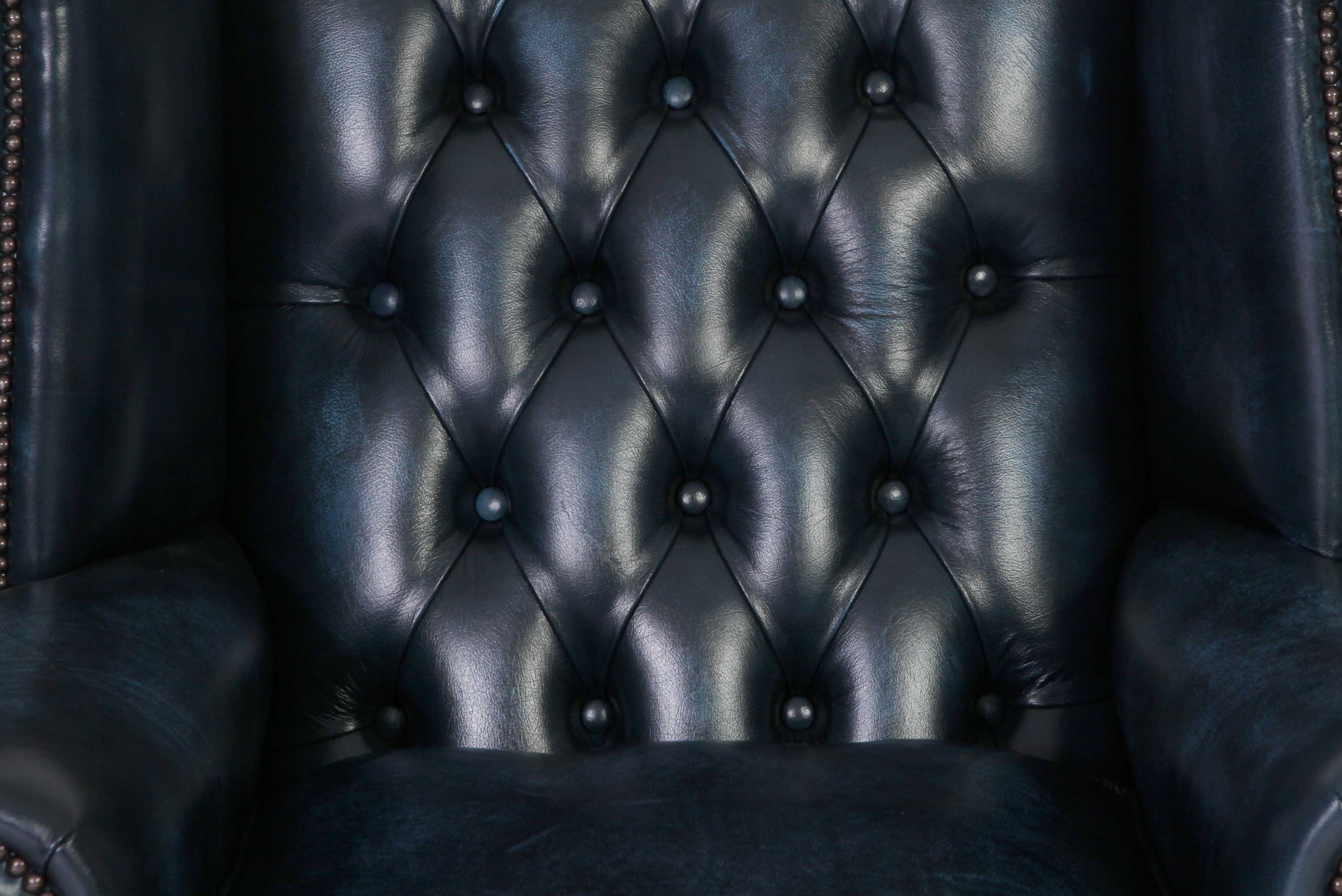 Poltrona chesterfield Queen Anne nuova originale inglese blu petrolio