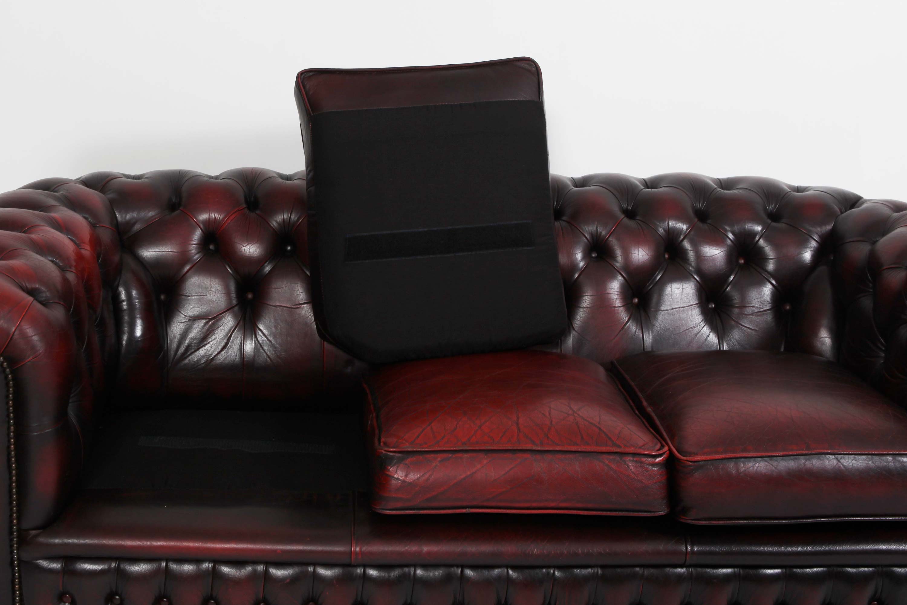 Divano 3 posti chesterfield club vintage inglese originale rosso bordeaux