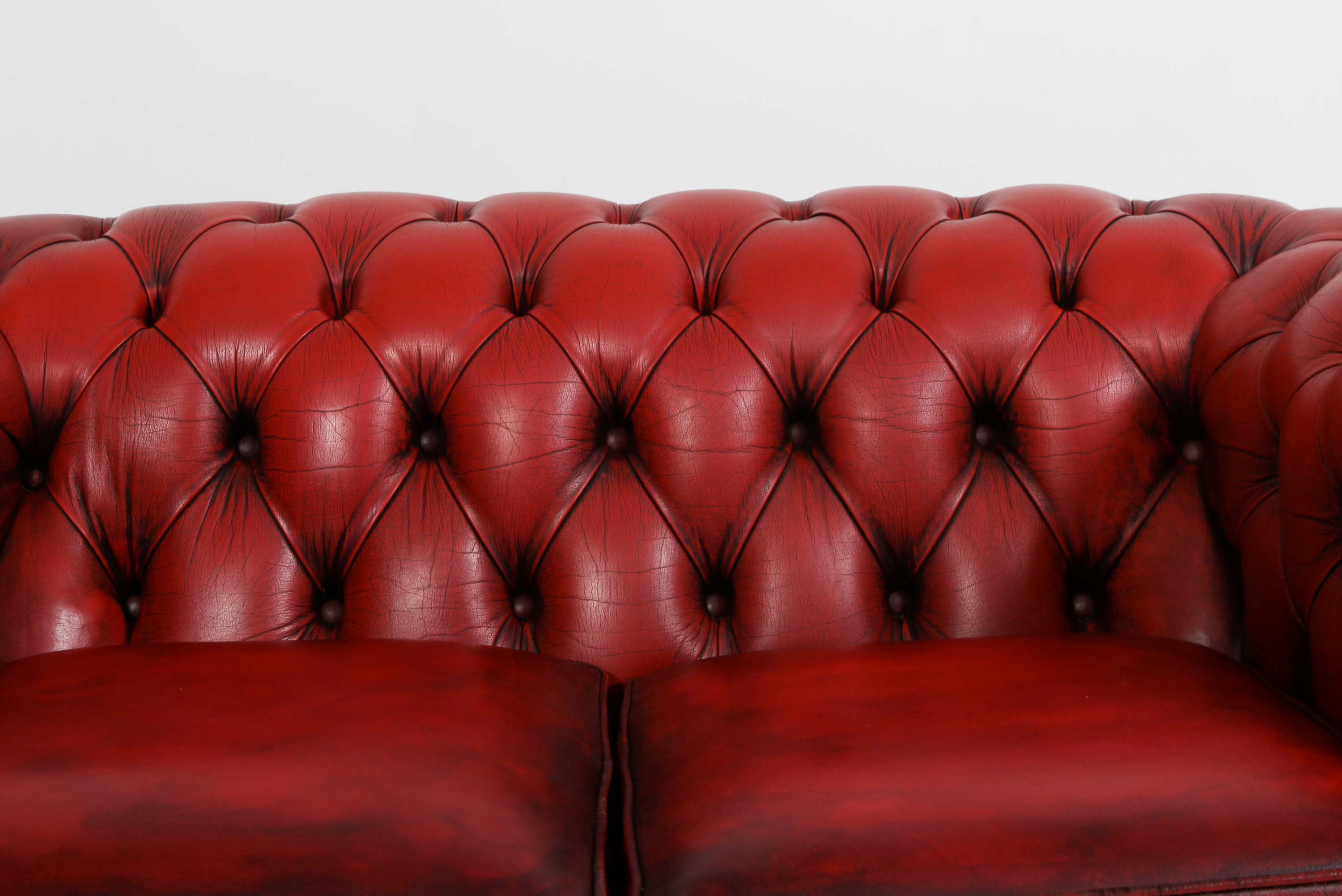 Divano 2 posti chesterfield club vintage inglese originale rosso bordeaux