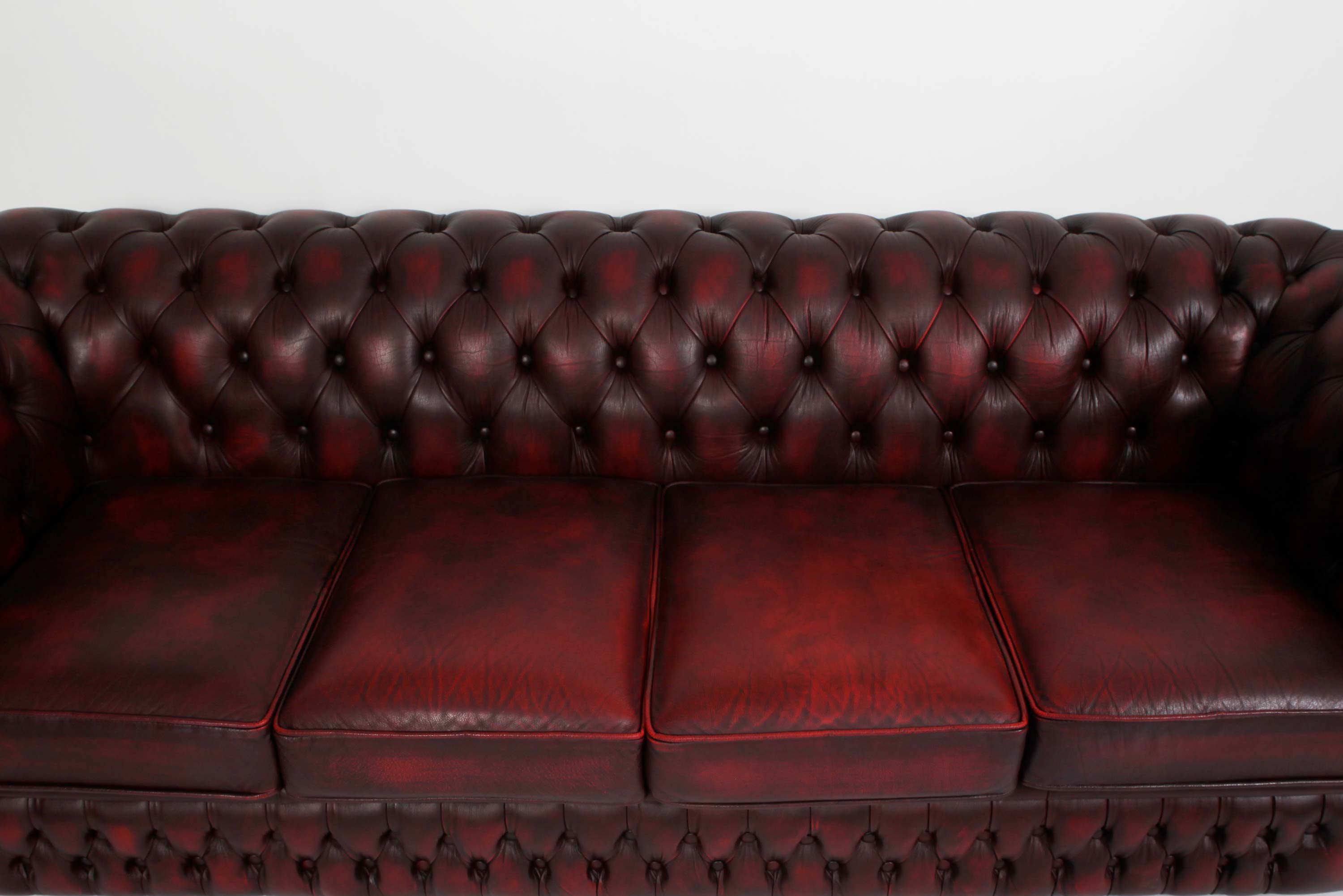 Divano 4 posti chesterfield club vintage inglese originale rosso bordeaux