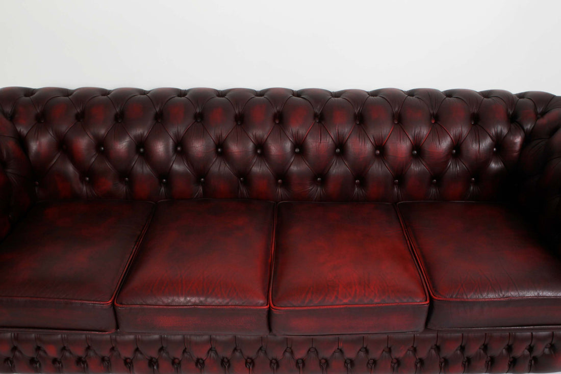 Divano 4 posti chesterfield club vintage inglese originale rosso bordeaux
