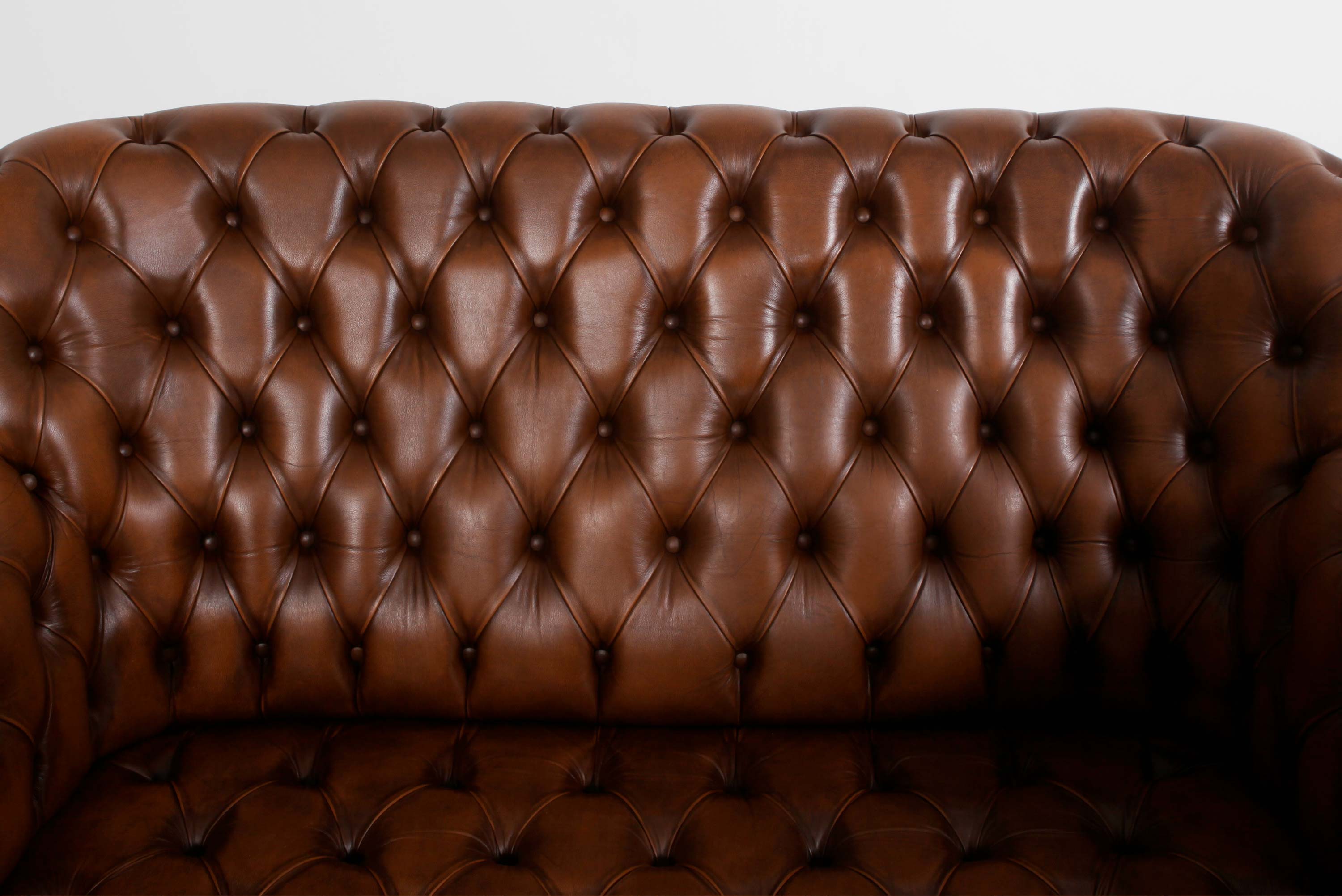 Divano 2 posti chesterfield bergere vintage inglese marrone cognac