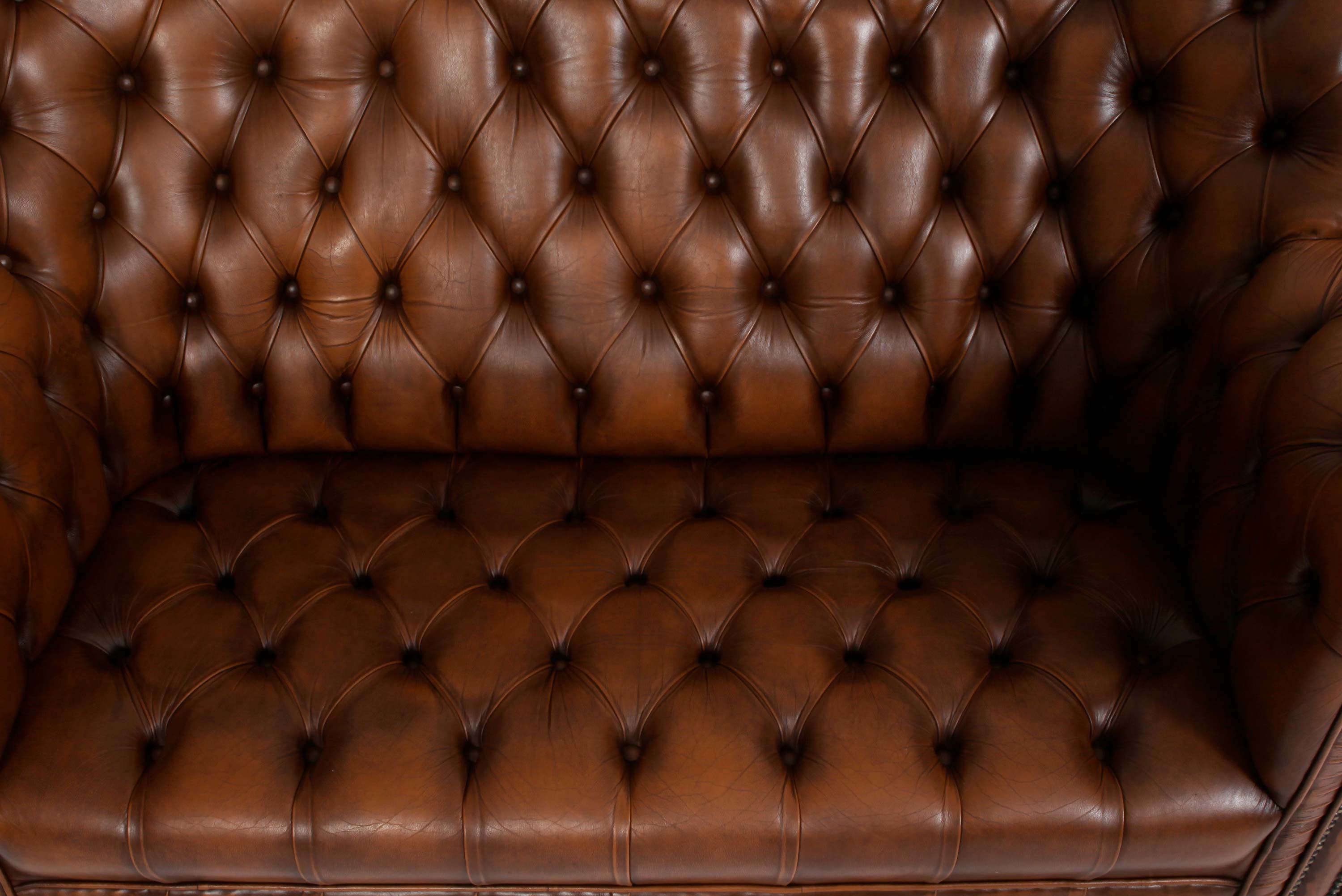 Divano due posti chesterfield bergere vintage inglese marrone cognac