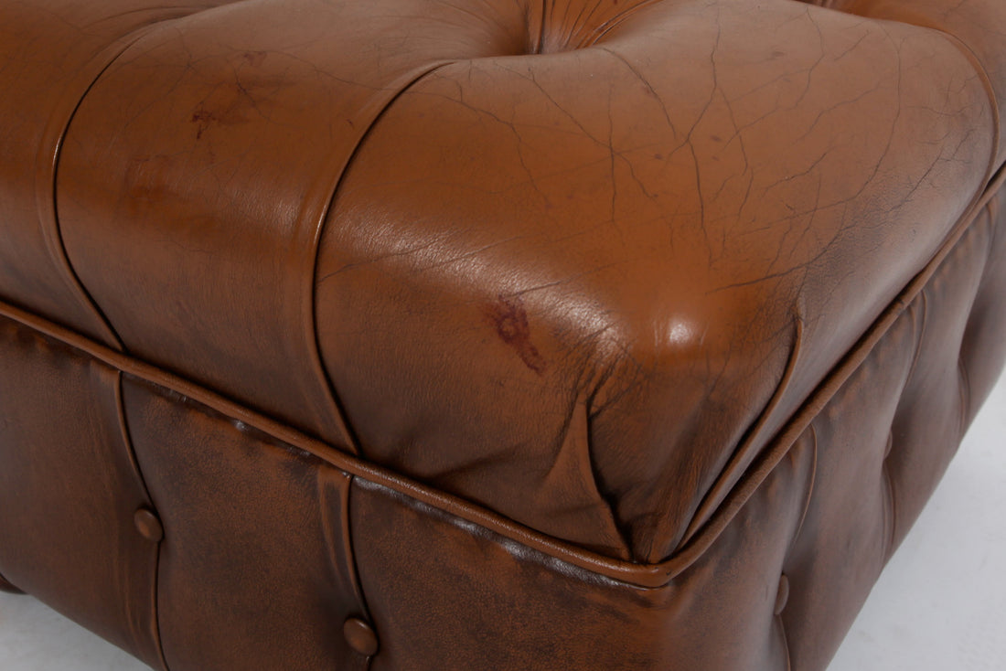 Pouf chesterfield vintage inglese marrone cognac