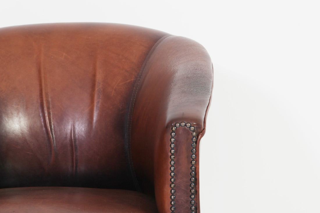 Coppia di poltrone a pozzetto inglese originale vintage marrone anticato