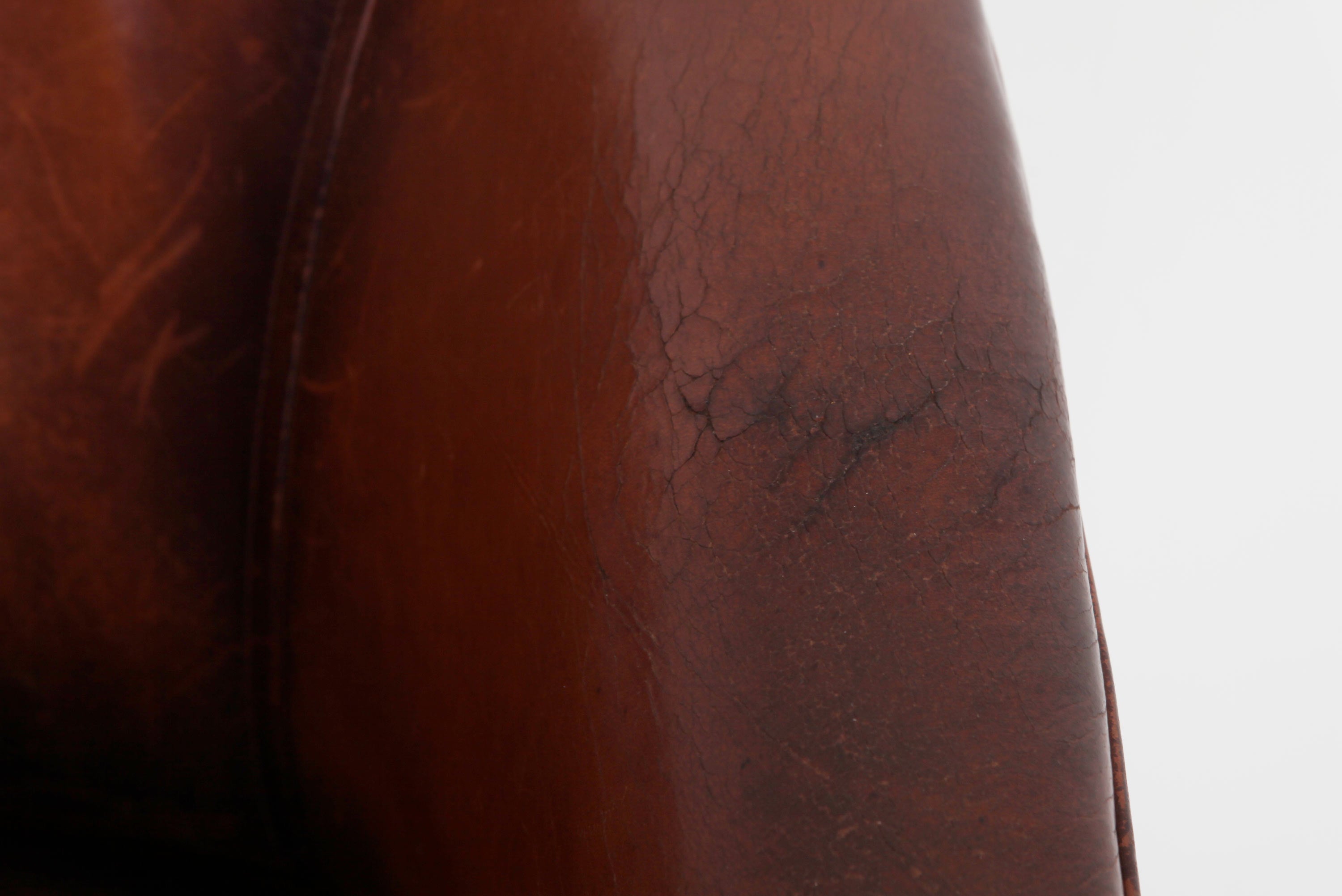 Coppia di poltrone a pozzetto inglese originale vintage marrone anticato