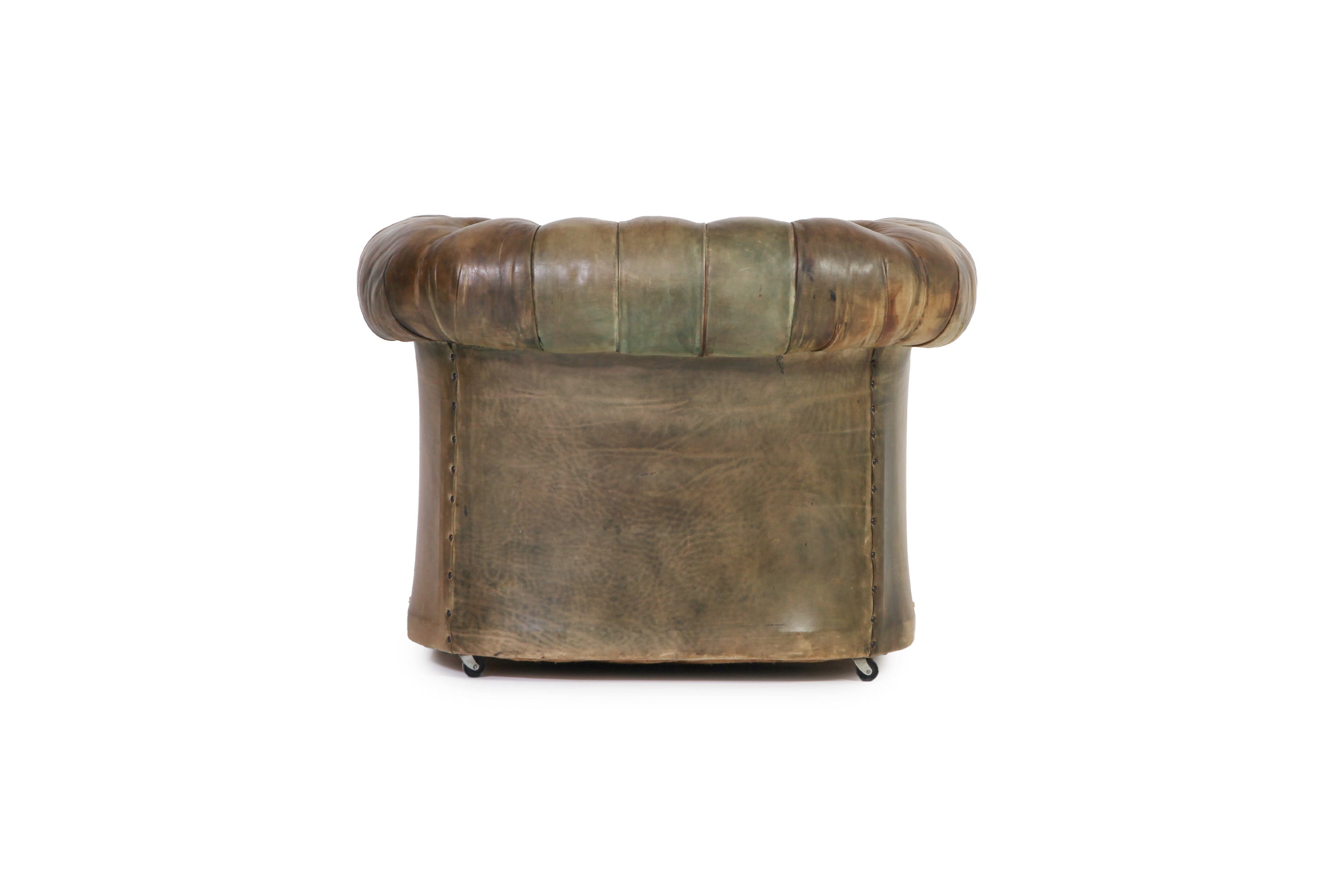 Coppia di poltrone chesterfield club vintage inglese in pelle marrone del XX secolo