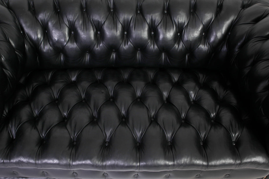Divano 2 posti chesterfield club inglese originale vintage in pelle nera