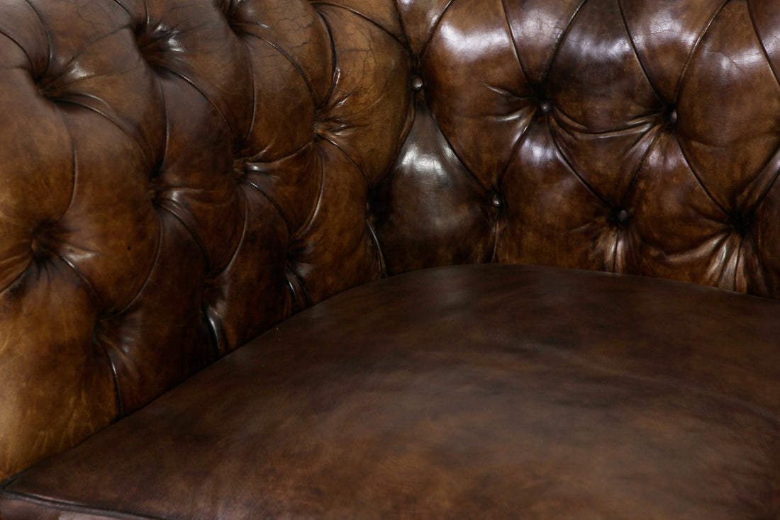 Divano 2 posti chesterfield club antico inglese originale marrone