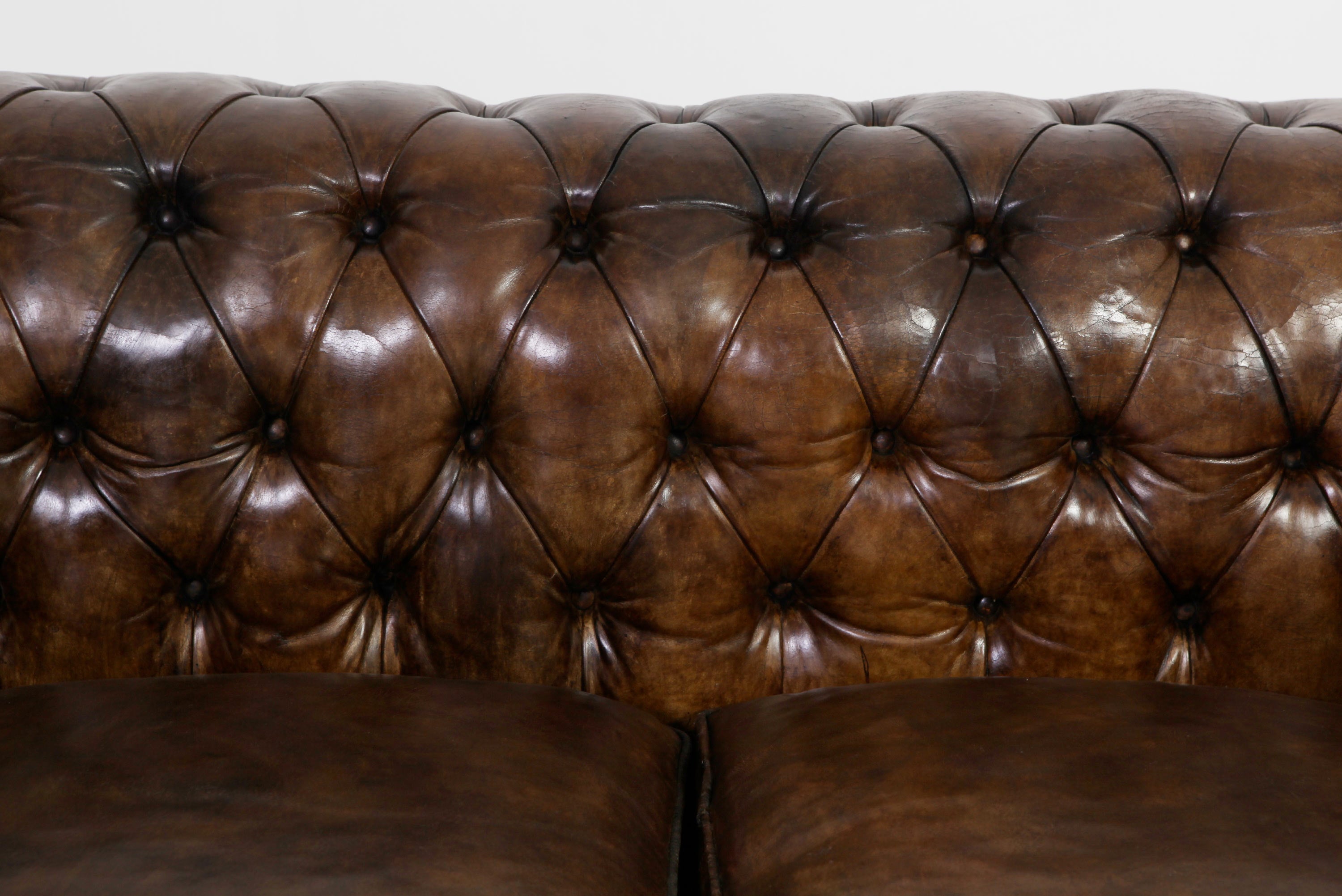 Divano 2 posti chesterfield club antico inglese originale marrone