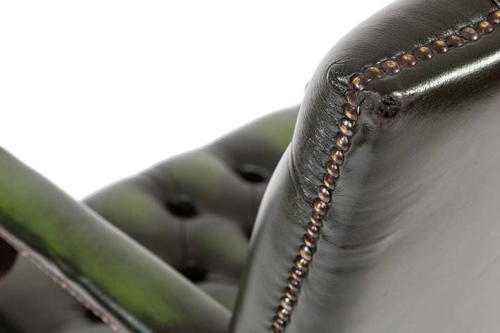 Poltrona chesterfield director da scrivania inglese originale verde anticato