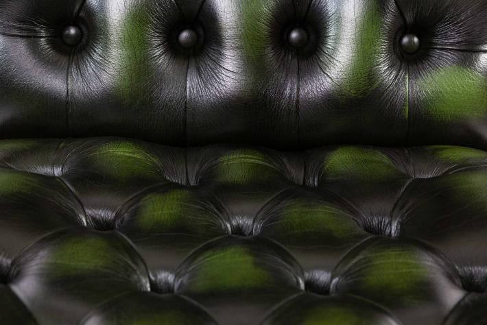 Poltrona chesterfield director da scrivania inglese originale verde anticato