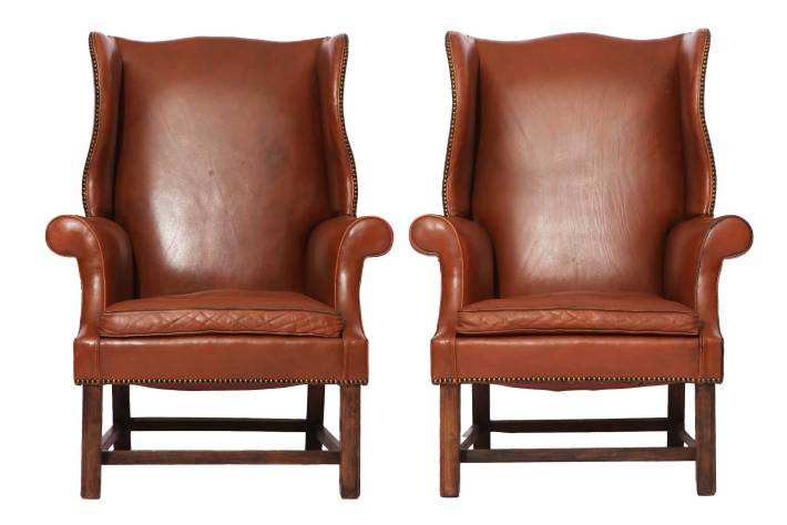 Coppia di poltrone bergere inglese originale vintage in pelle marrone cognac