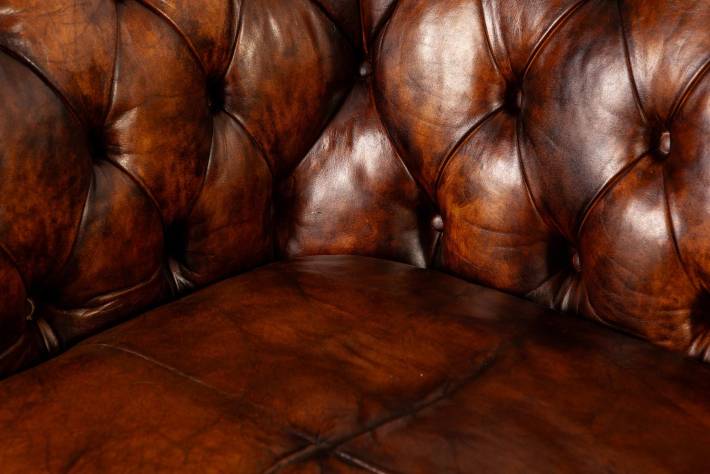 Divano chesterfield club 2 posti antico inglese marrone cognac