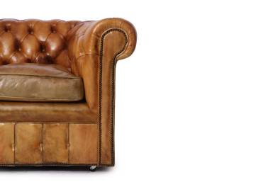 Antico divano chesterfield club 3 posti inglese originale in pelle marrone tabacco