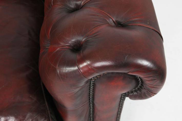 Divano Chesterfield club 2 posti inglese originale vintage bordeaux