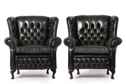 Coppia di poltrone chesterfield monk vintage inglese verde 